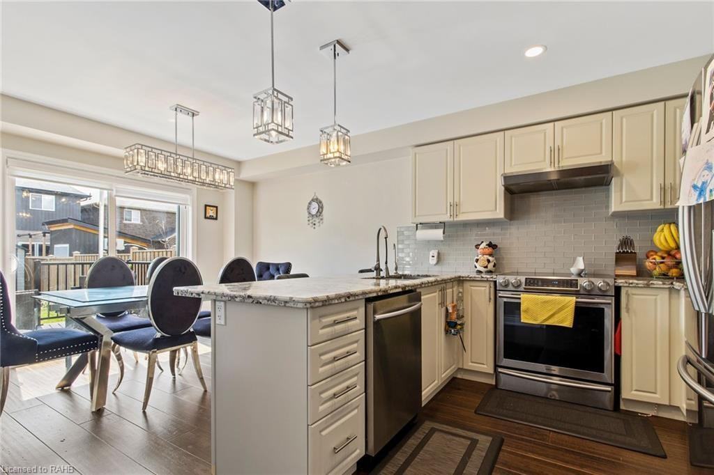 89 Keystone Crescent - Photo 2 of 5