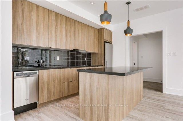 83 Niagara Street ## - Photo 3 of 6