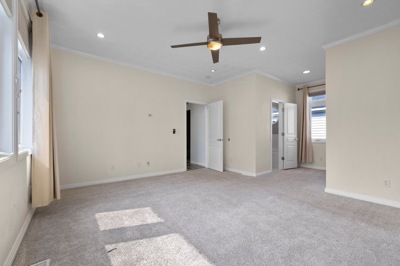 621 14th St #1 - Photo 7 of 30