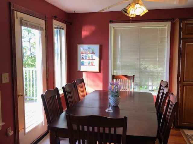 306 Rollins Rd - Photo 5 of 24