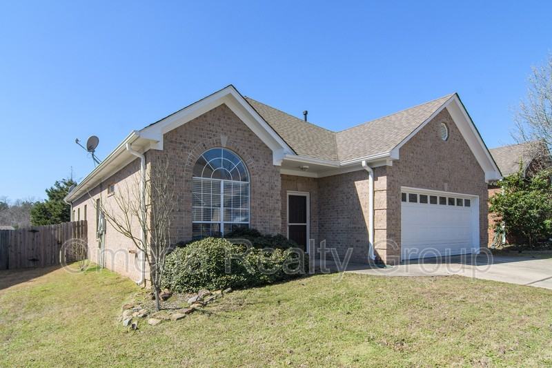 503 Enclave Cir - Photo 2 of 40