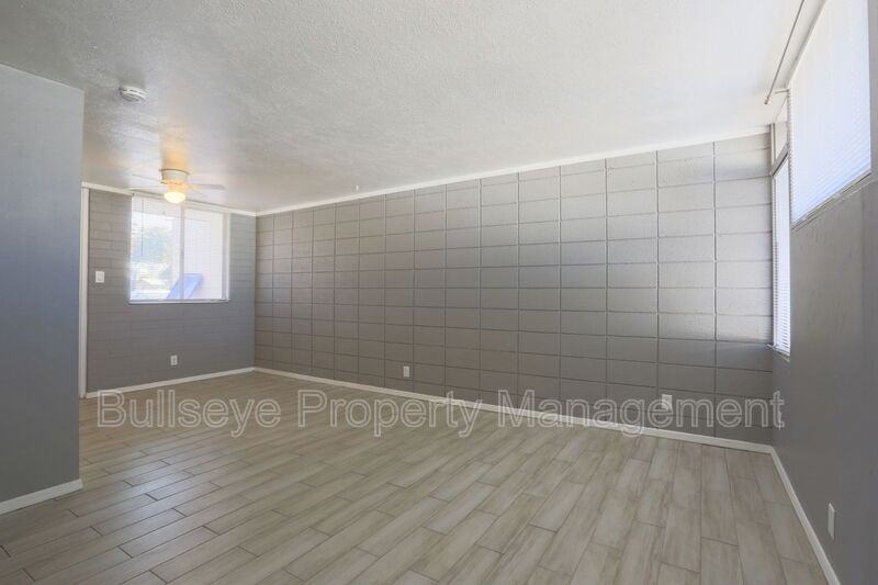 249 S Hobson - Photo 7 of 16