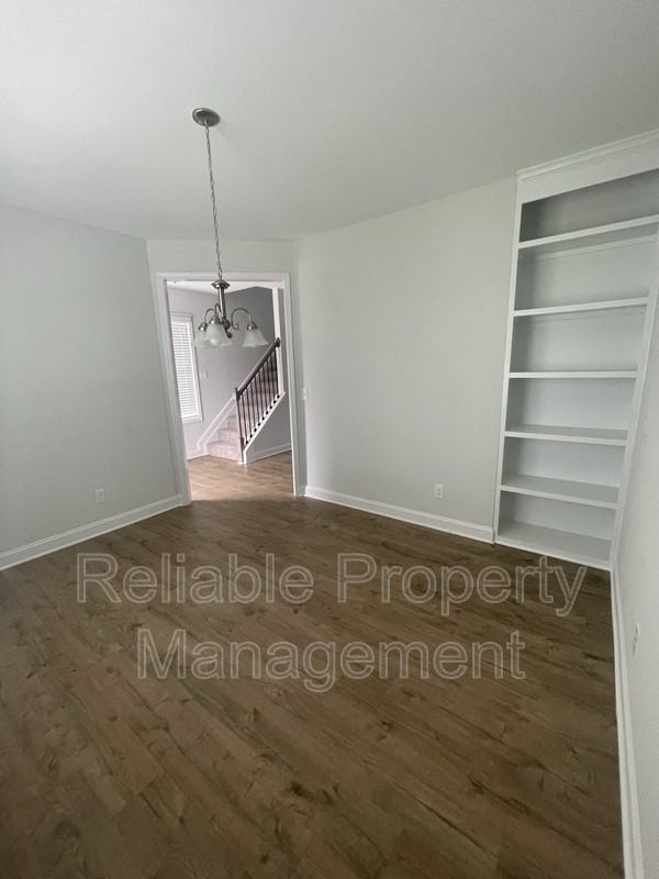 237 Brisbane Dr - Photo 4 of 30