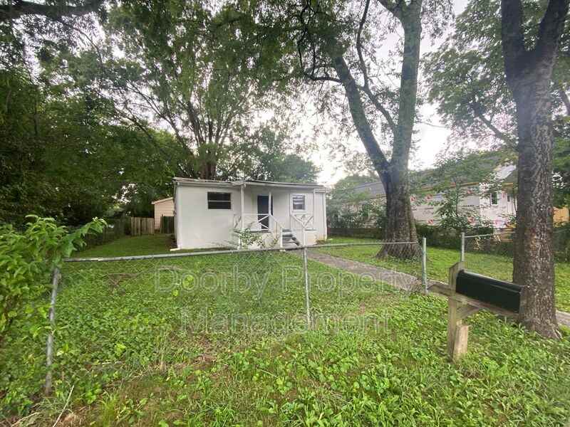 1204 E 34th St - Photo 2 of 16