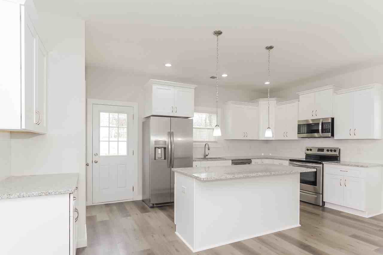 5224 5224 Nevin Rd - Photo 6 of 13