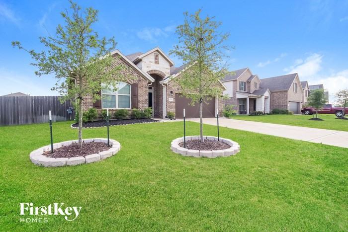 8723 Jonqil Dr - Photo 2 of 15