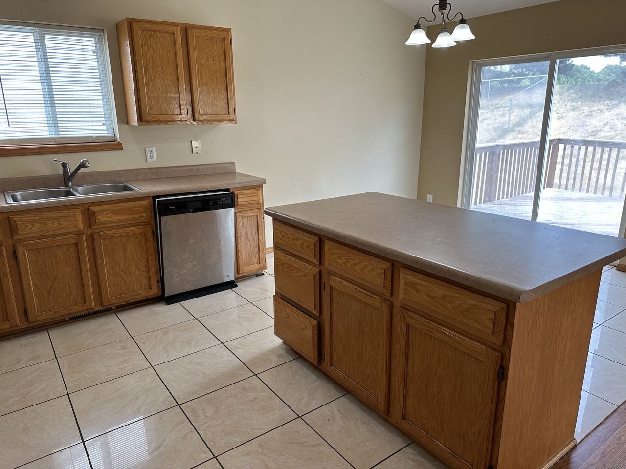 945 Tony Dr #NA - Photo 3 of 28