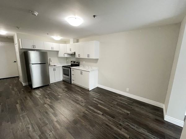 209110 Dunlop St. West Apartments 110 Dunlop St W, Barrie, ON L4N