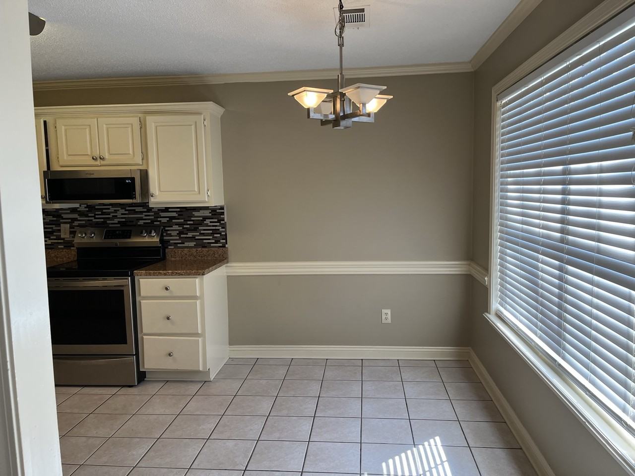 211 Rodney Guthrie Dr #1 - Photo 3 of 12