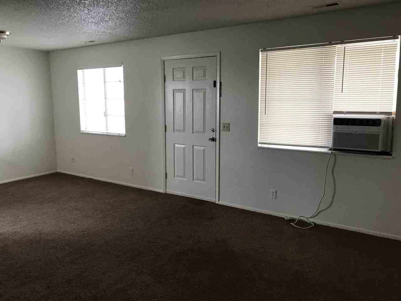 309 1st Street #1 - Photo 4 of 43