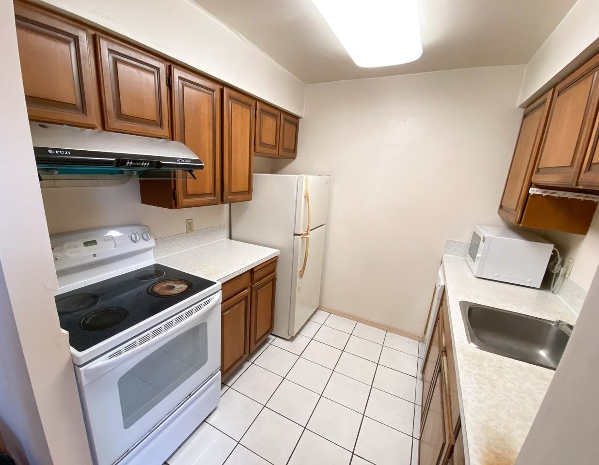 8666 Granville Street #101 - Photo 6 of 8