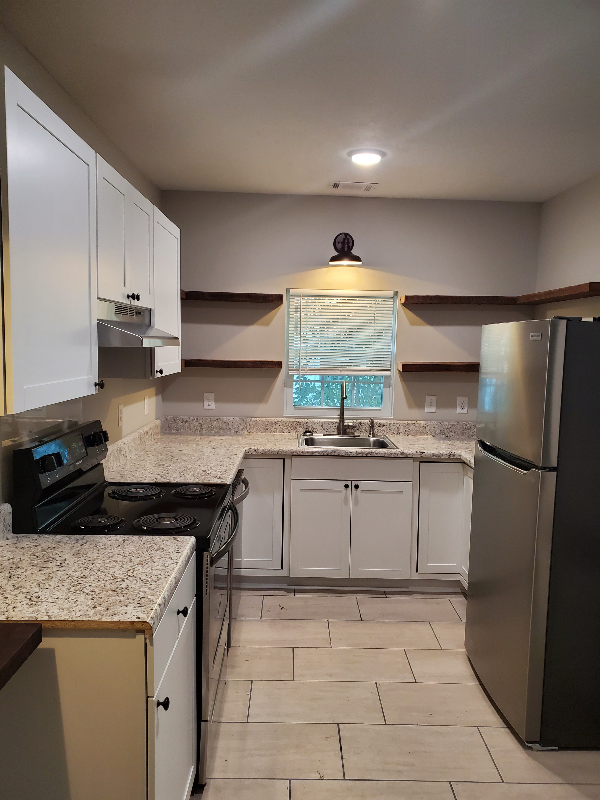 2114 Millview St - Photo 2 of 7