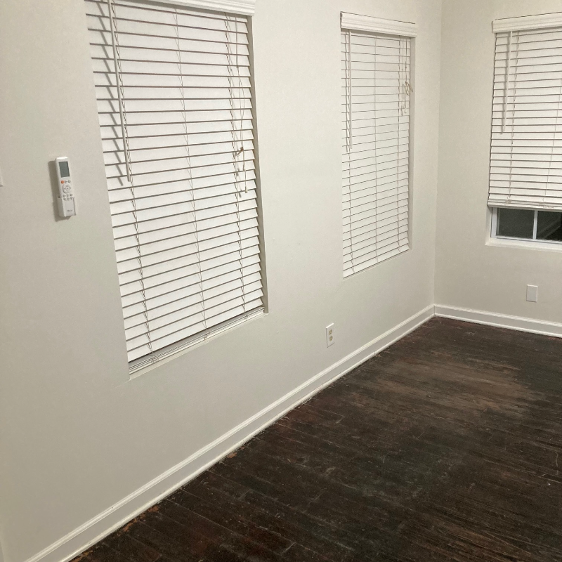 414 N Elm St - Photo 2 of 24