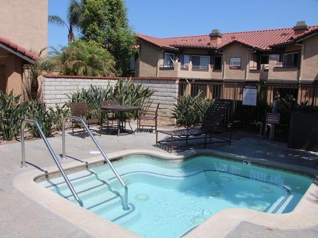 1885 San Remo Dr - Photo 5 of 7