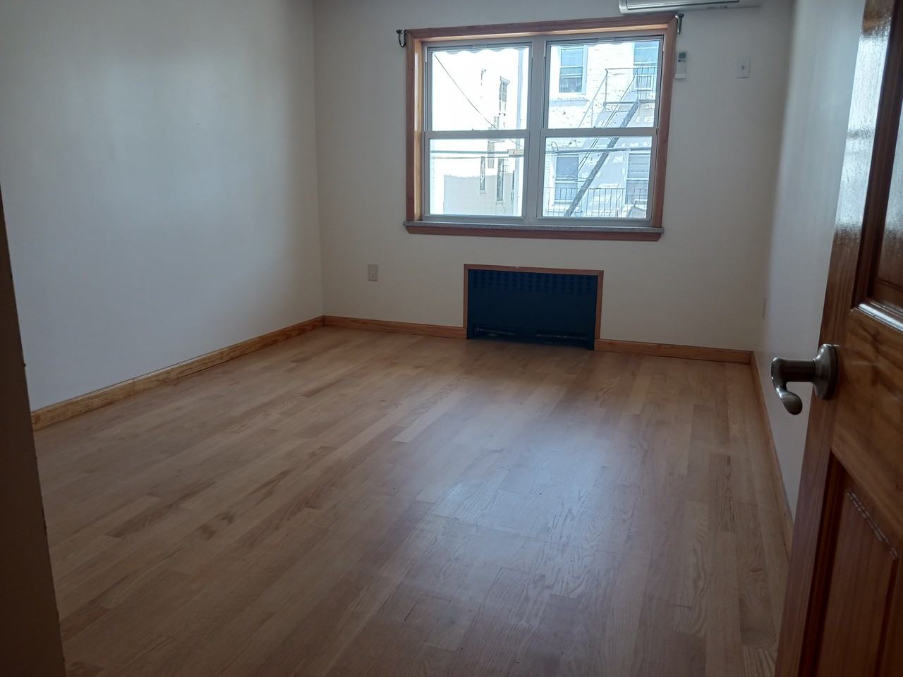 8647 25th Avenue 2f - Photo 3 of 12