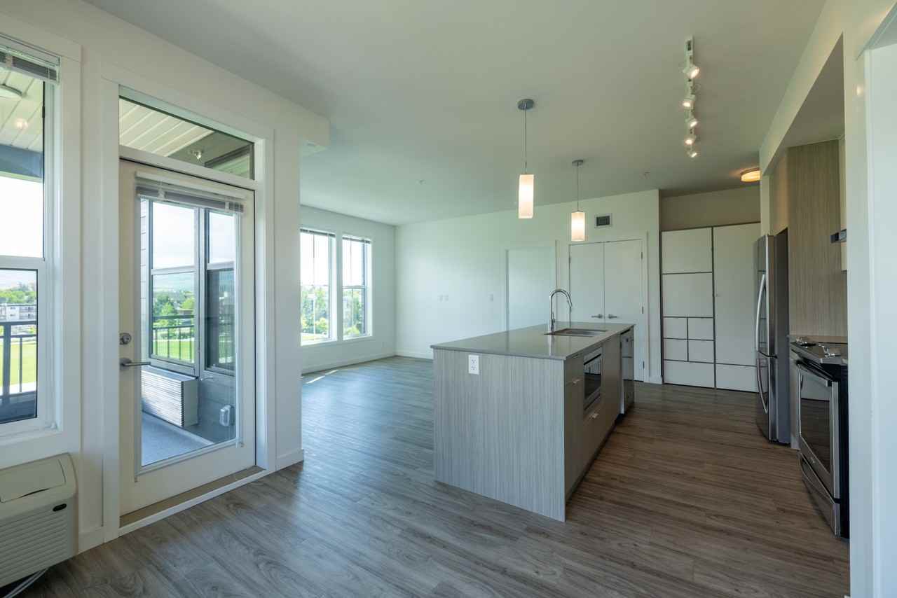 1775 Chapman Pl - Photo 2 of 14