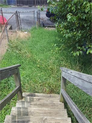 809 Windsor St #1 - Photo 3 of 9