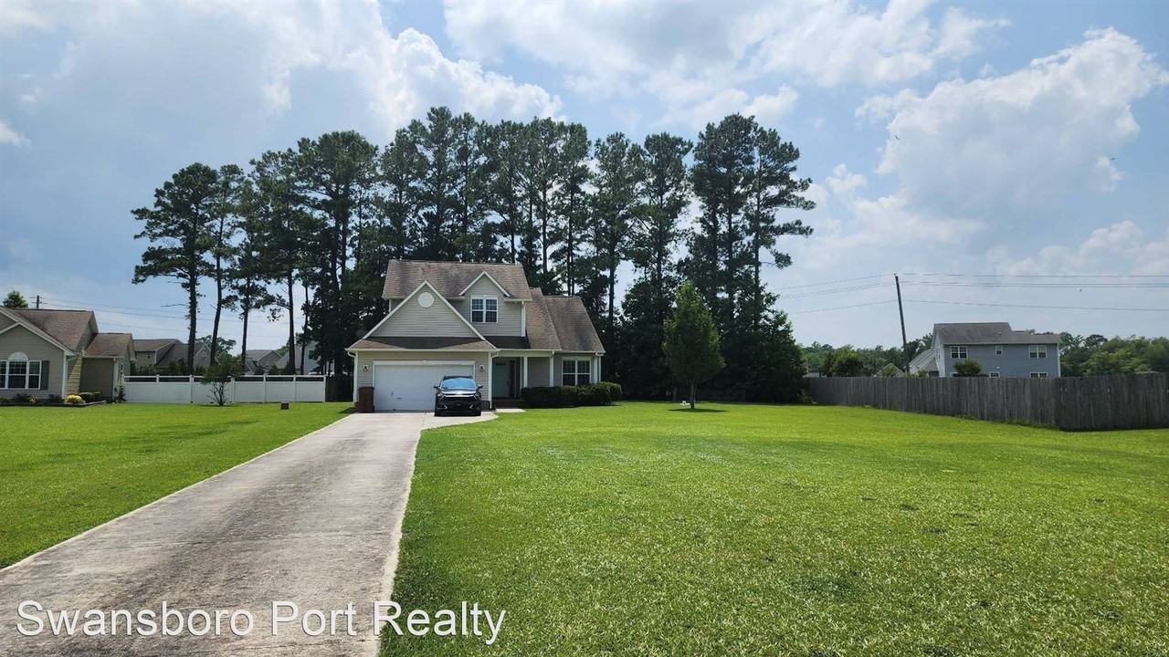 121 Mandy Ln - Photo 2 of 31