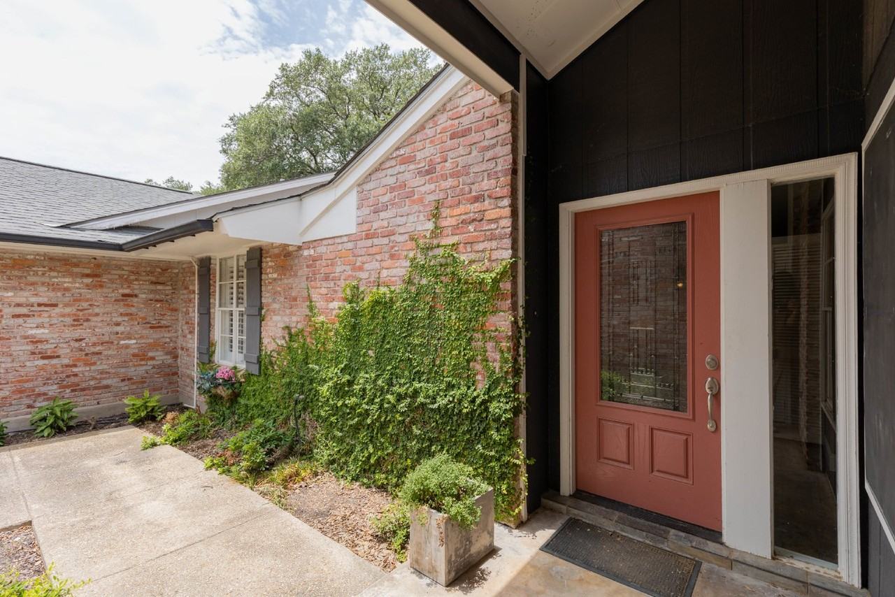 11611 Whisper Valley St - Photo 5 of 30