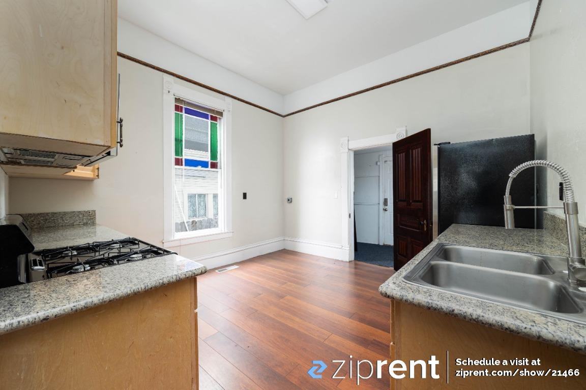 2148 Broadway - Photo 2 of 18