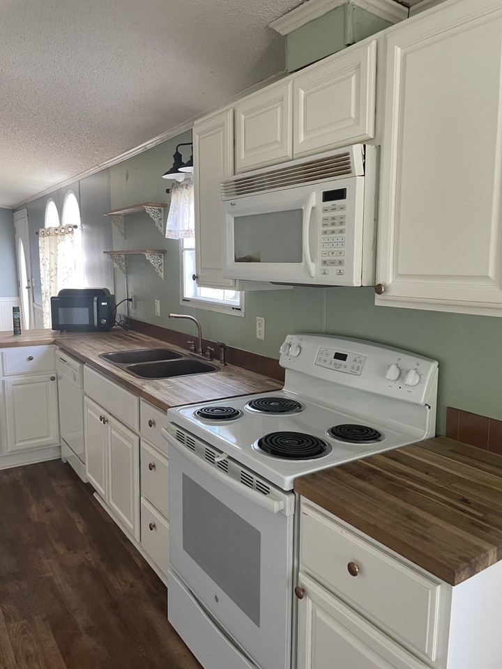 14214 Highway 431 #NA - Photo 3 of 16