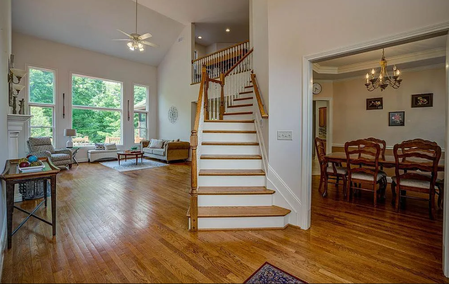 145 Hunter Woods Dr #NA - Photo 2 of 10