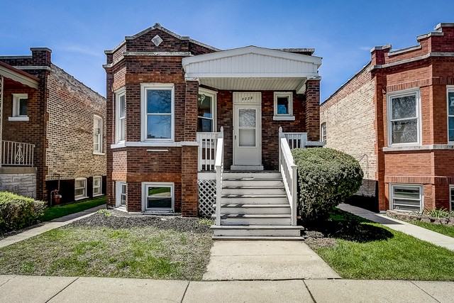 3224 S Avers Ave #NA - Photo 2 of 15