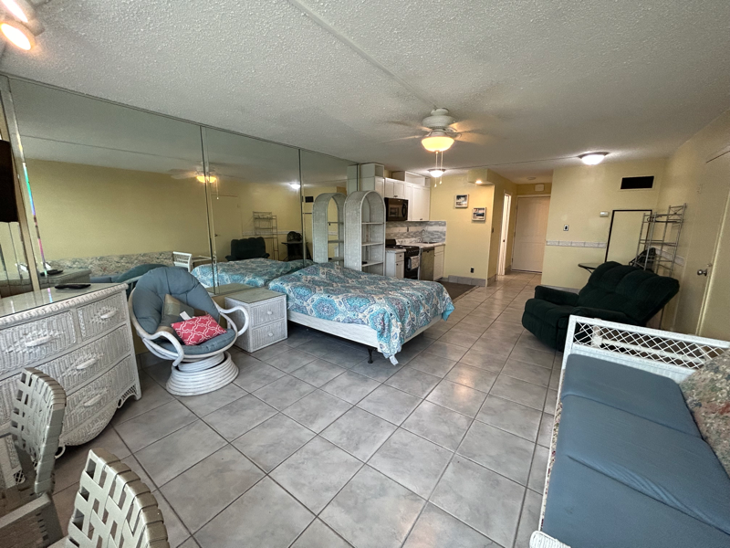 8817 Thomas Dr #A820 - Photo 6 of 47