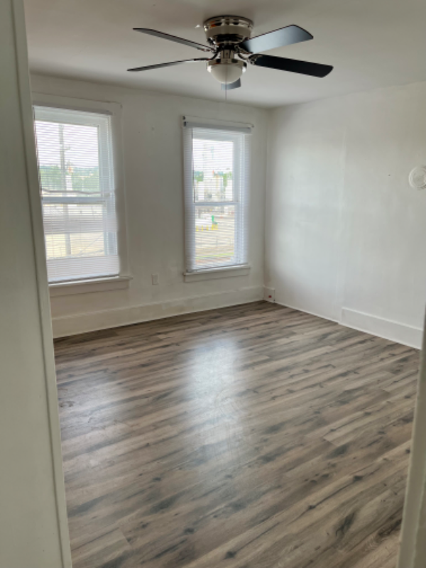 713 Freeport Rd #B - Photo 2 of 14