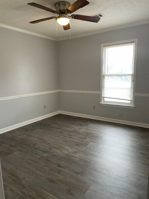 8058 Woodlake Dr - Photo 6 of 10