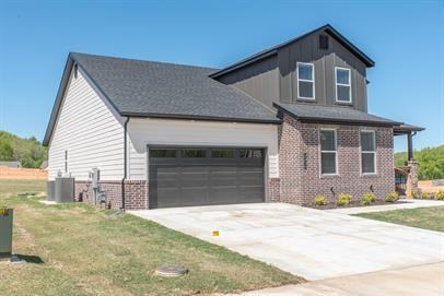 2616 Fairway Cir - Photo 2 of 21