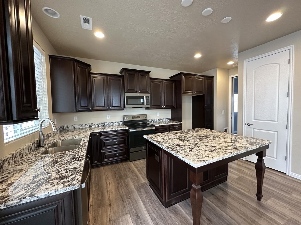 2312 W Lydia Ln #1 - Photo 5 of 24