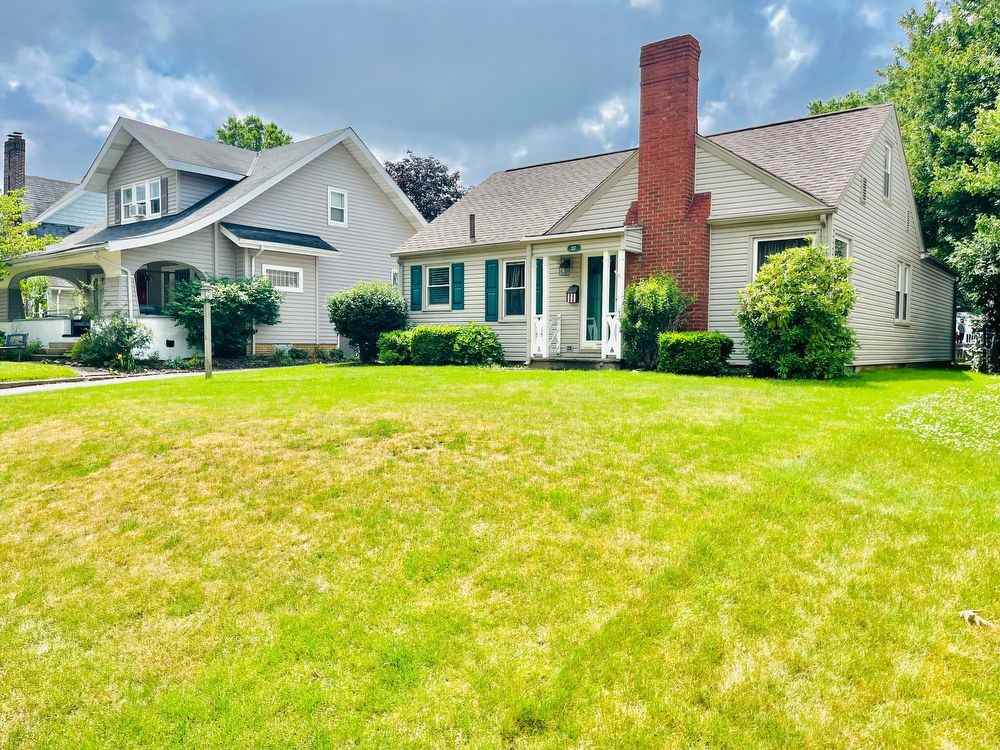 337 Linwood Ave Nw - Photo 2 of 14