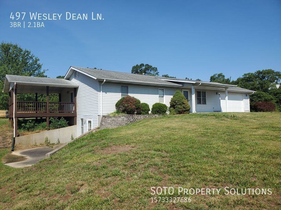 497 Wesley Dean Ln - Photo 2 of 21