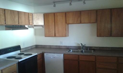 1529 Richmond Dr NE - Photo 2 of 2