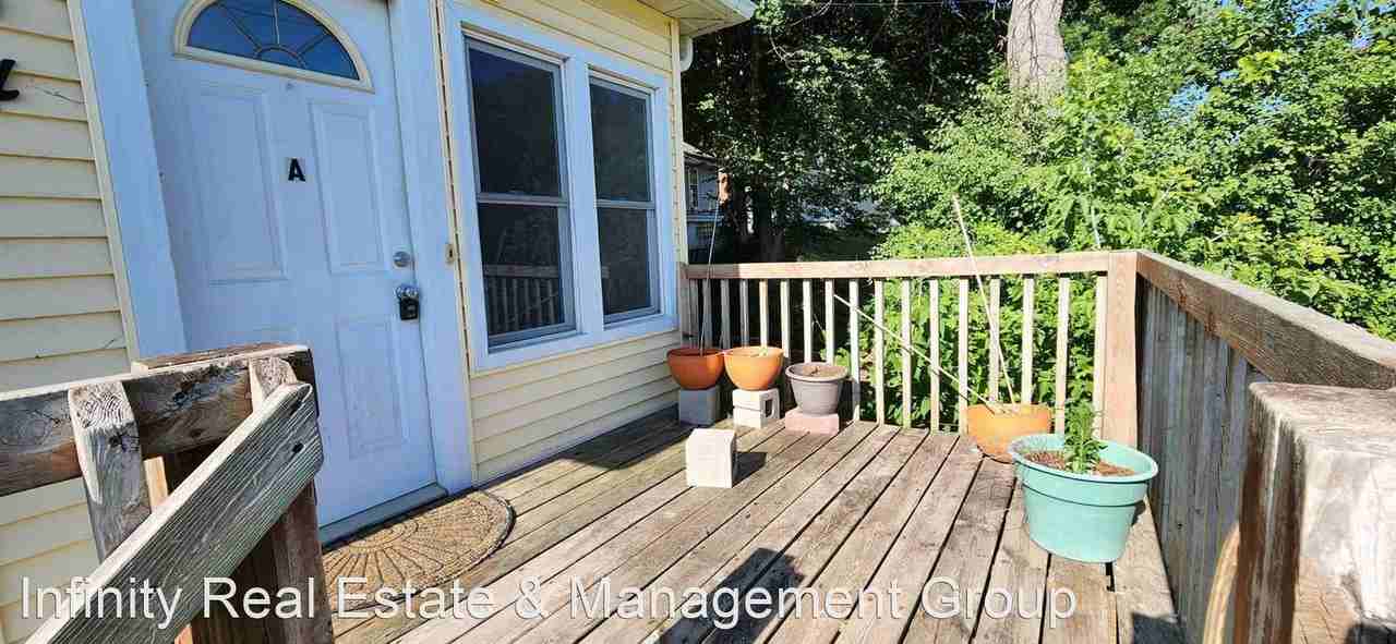 104 21st St SW - Photo 3 of 9