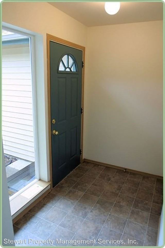 5481 Glenridge Way - Photo 3 of 21