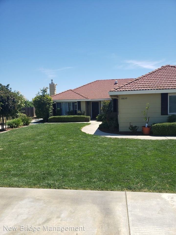 18830 Sycamore Ave - Photo 2 of 17