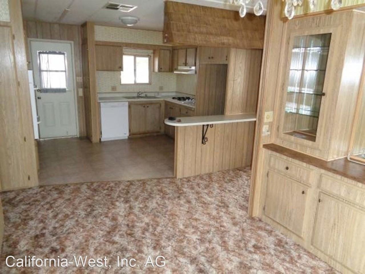 220 Trevino Dr - Photo 2 of 9