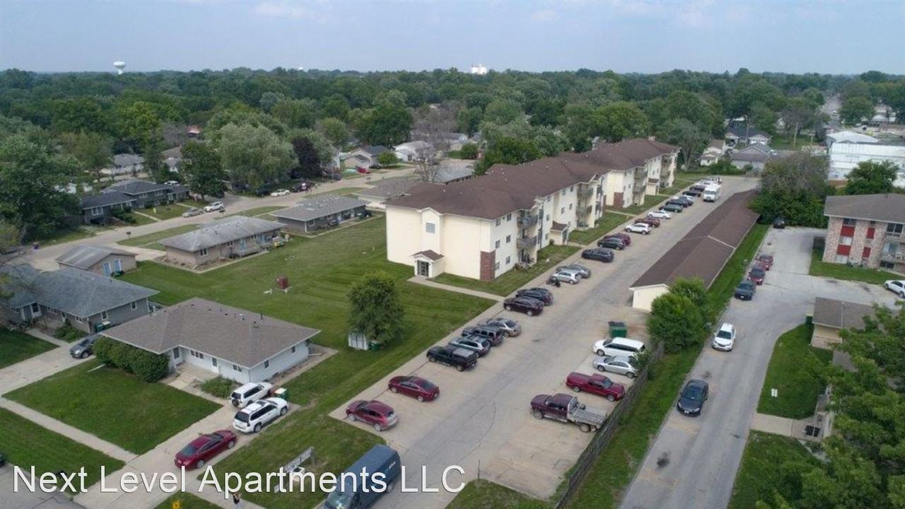 208 S J St - Photo 3 of 3