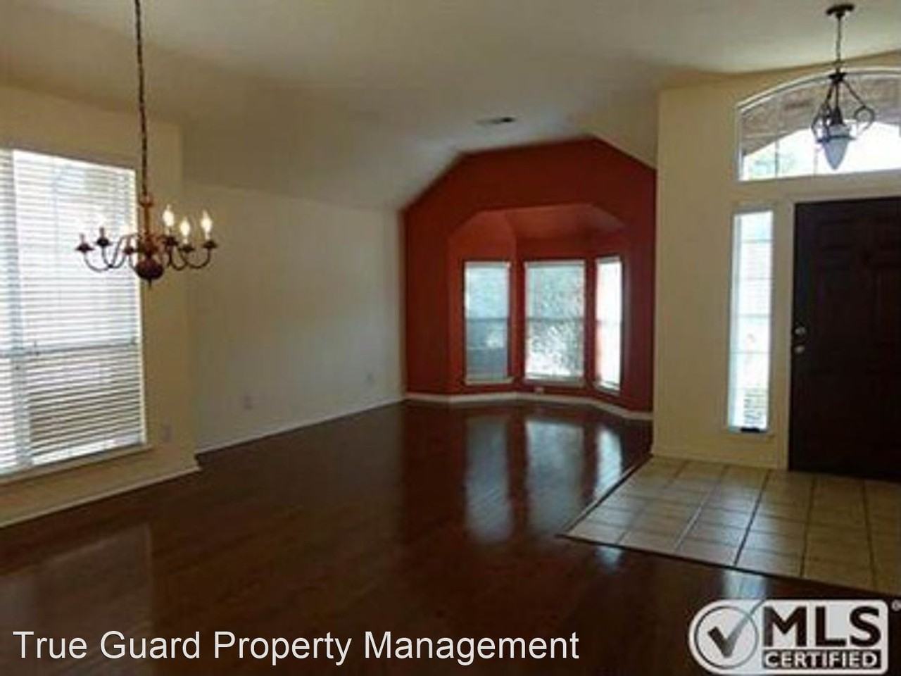 4432 Sandra Lynn Dr - Photo 2 of 17