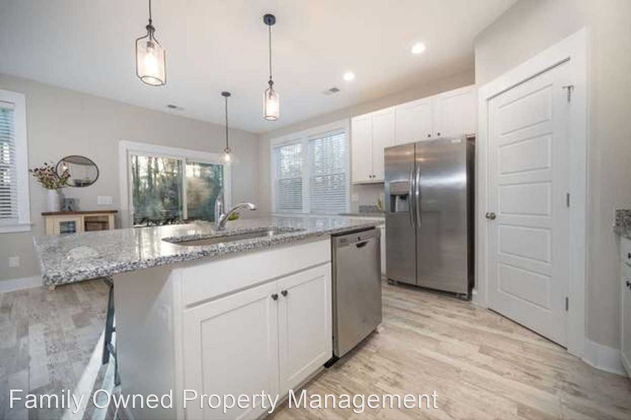 225 Whirlaway Dr - Photo 3 of 30