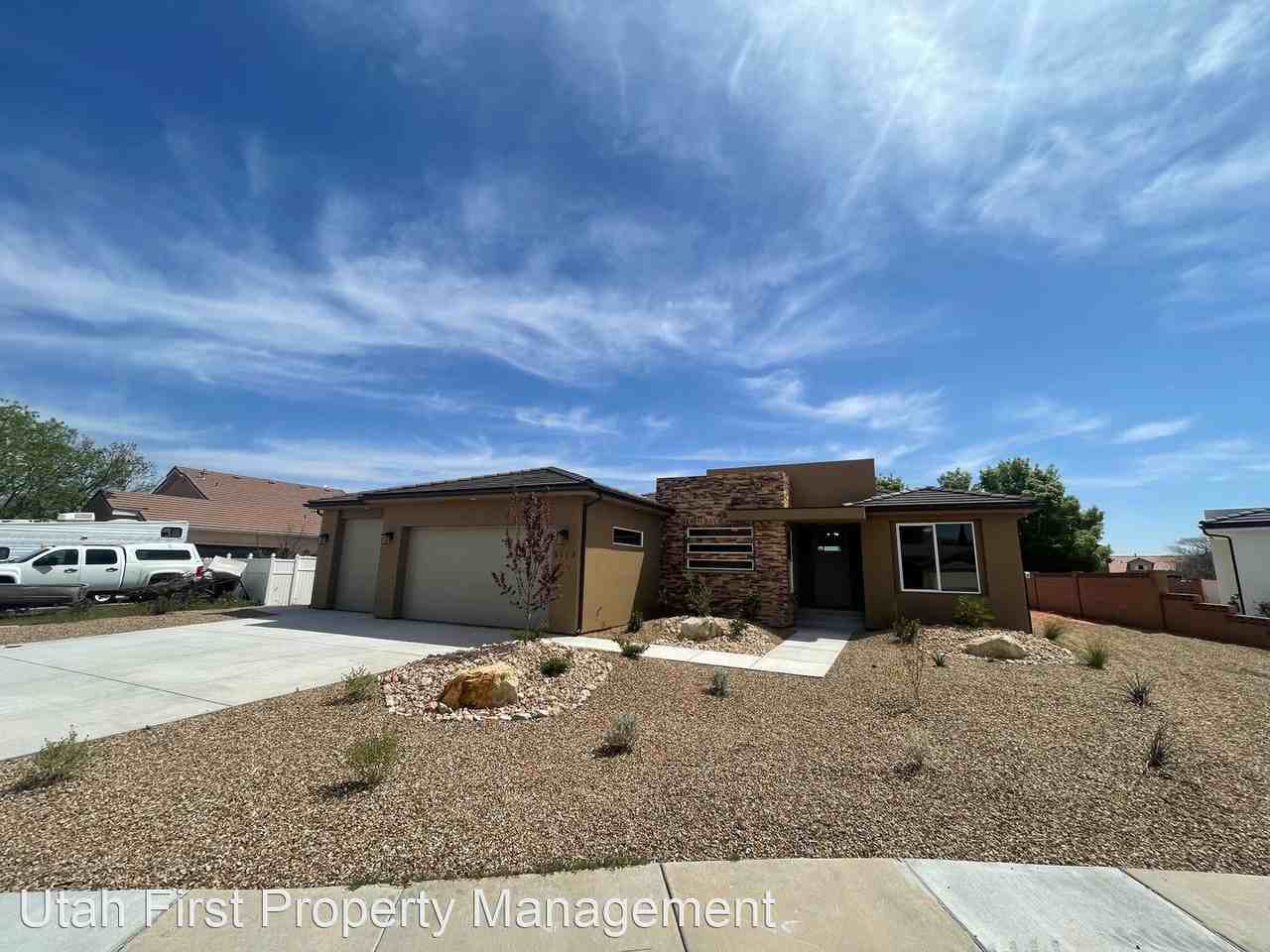 2112 Blair Cir - Photo 2 of 26