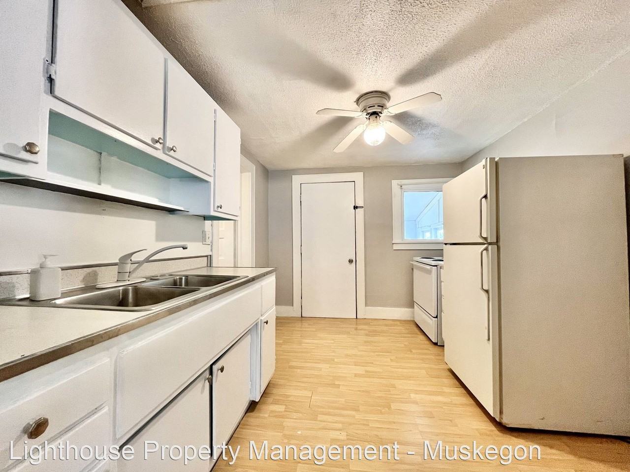 One Bedroom Apartment in Muskegon - Photo 3 of 12