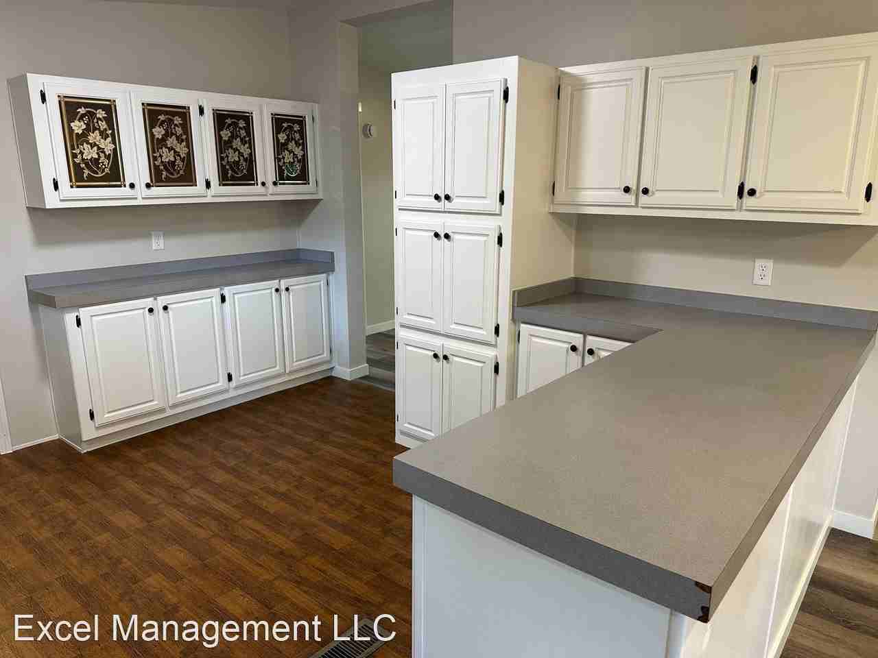 9185 W 770 N - Photo 2 of 15