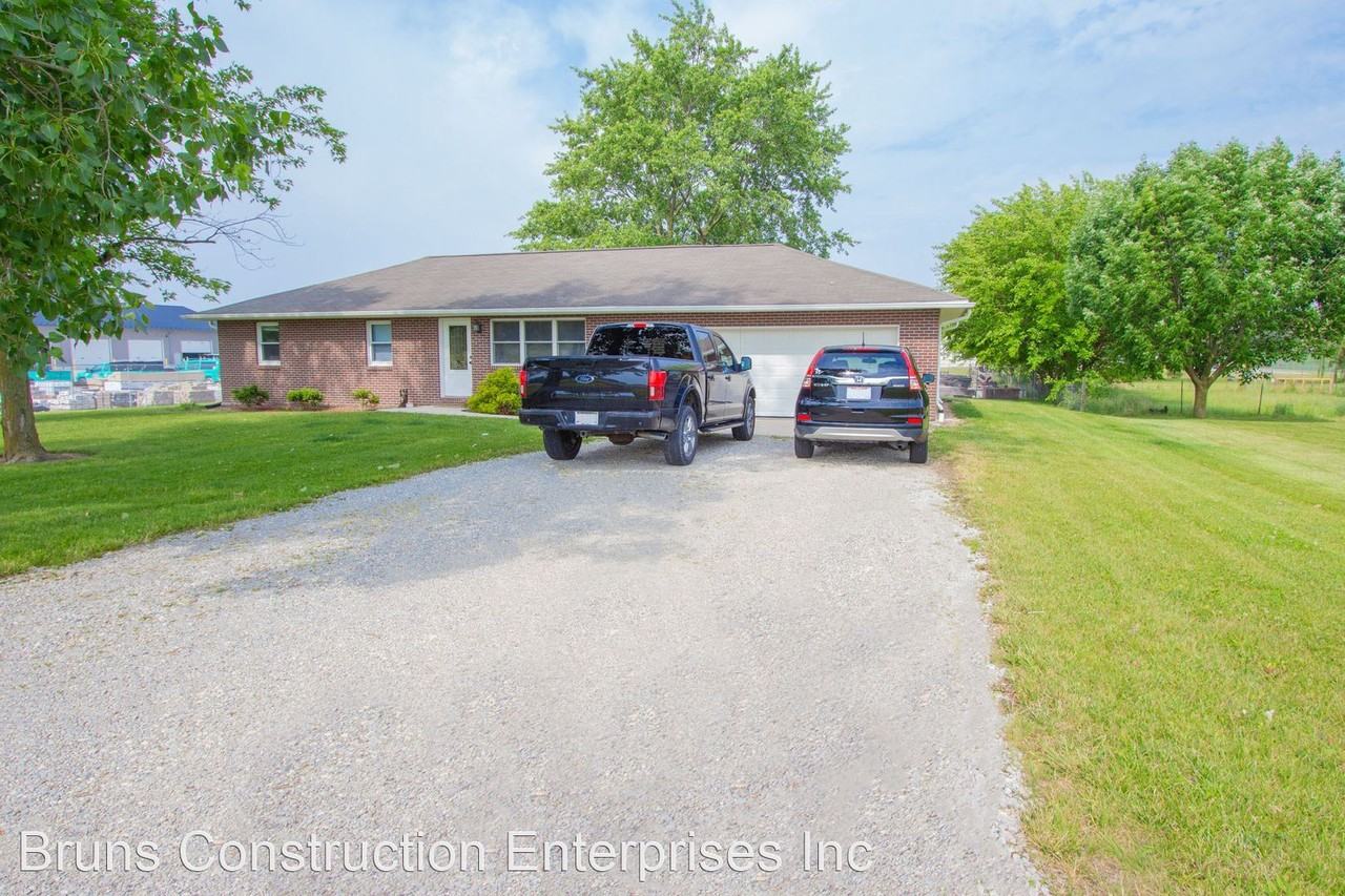 6813 Hellwarth Rd - Photo 3 of 34