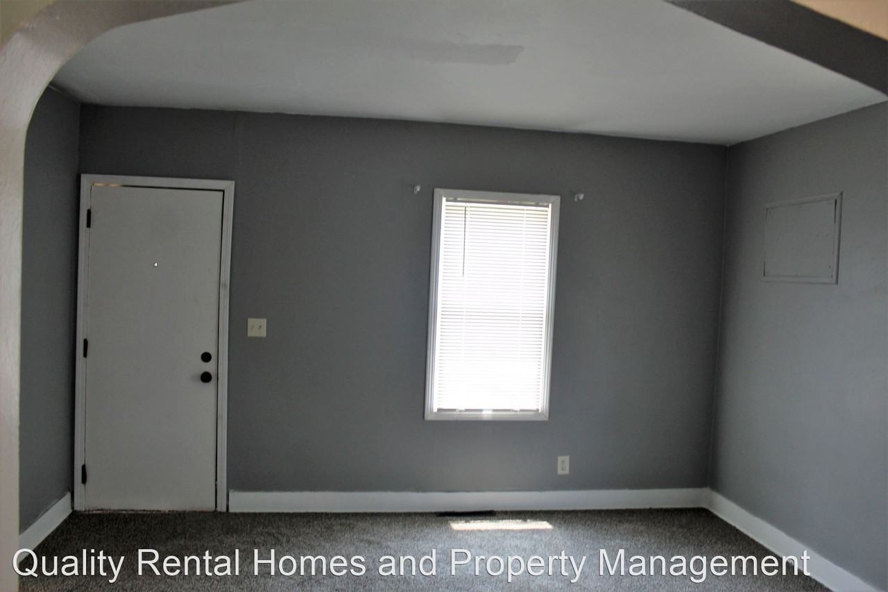 1147 Norton St - Photo 2 of 19