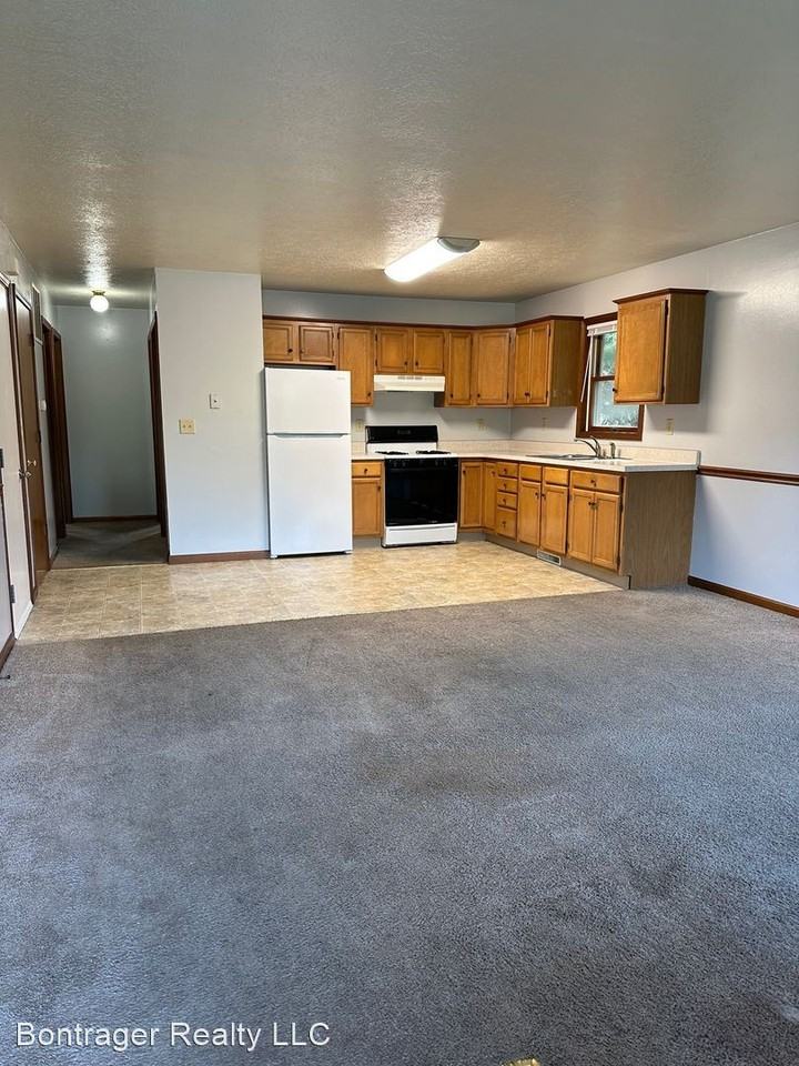 610 Spring Valley Road - Photo 2 of 8