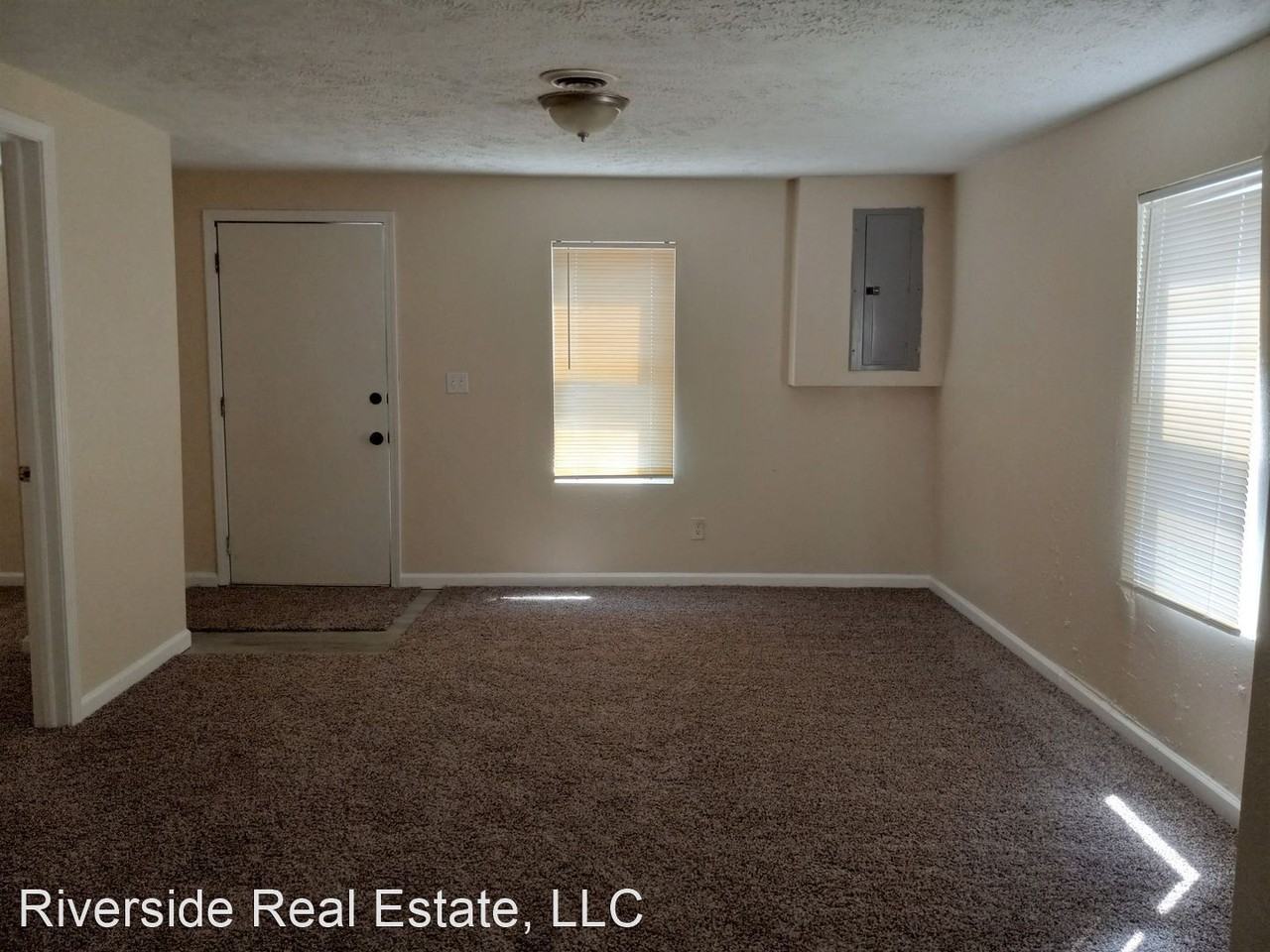 312 Young Ave - Photo 2 of 5