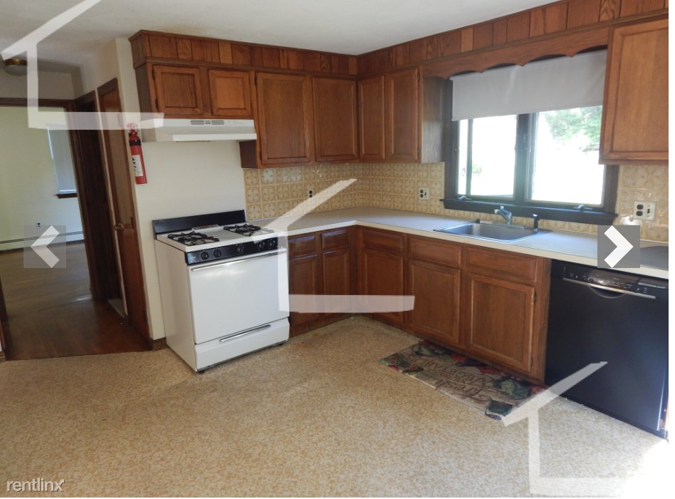 33A Hazel St - Photo 2 of 11